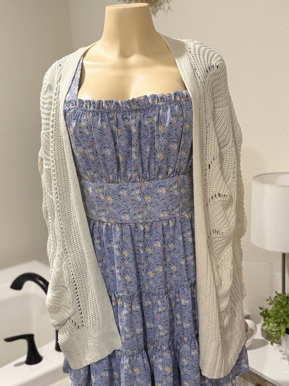 Pink Rose Cream Open Knit Cardigan • Size Medium • Boho Statement Sleeves